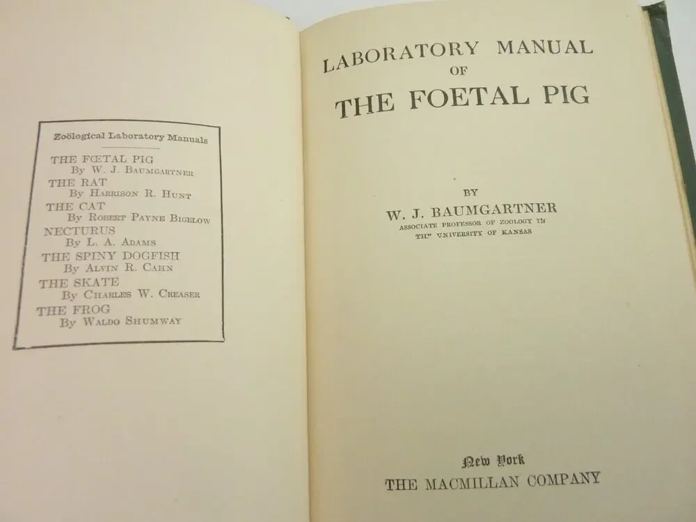 Vintage 1946 Book Laboratory Manual Foetal Pig WJ Baumgartner Macmillan Anatomy